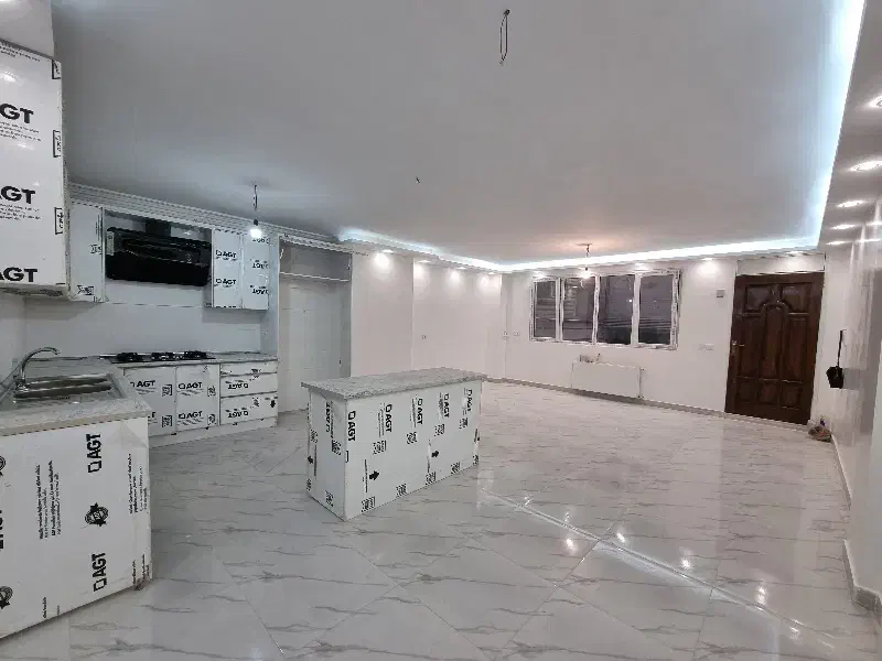 شقایق جنوبی ۲ سال بازسازی شده