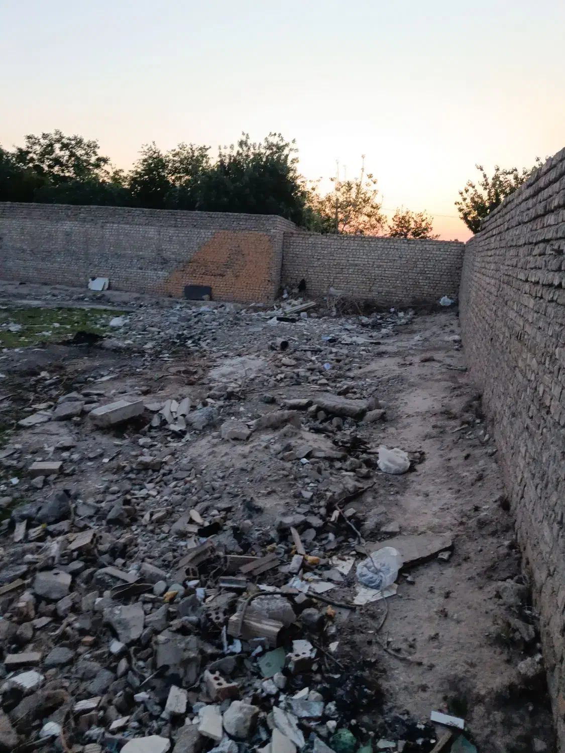زمین باغچه