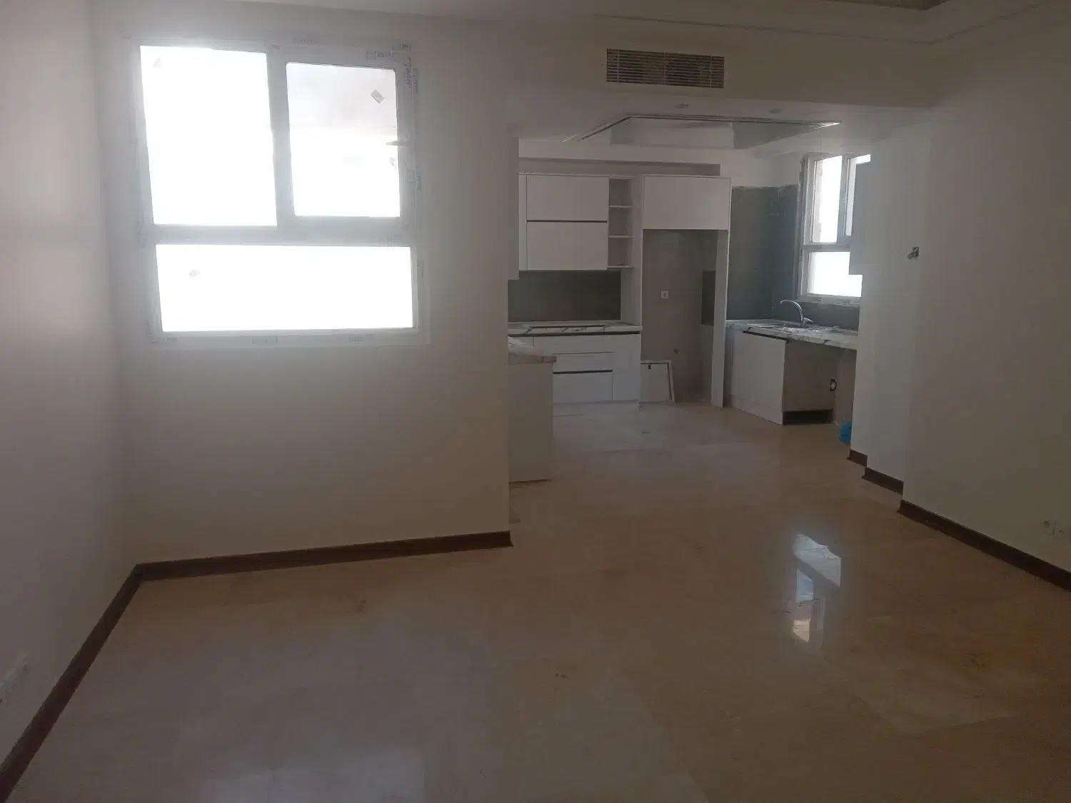 فردوس شرق ۶۷متر نوساز فول امکانات