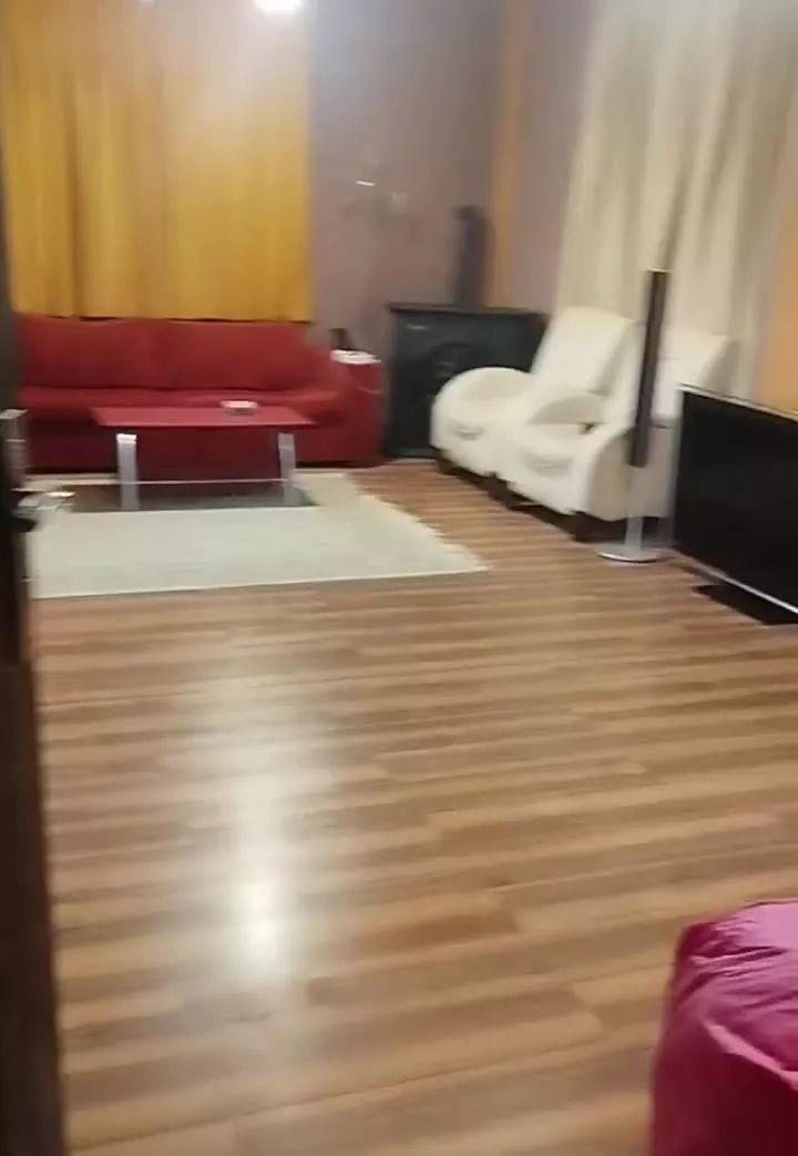 واحد ۱۲۰ متری شیک
