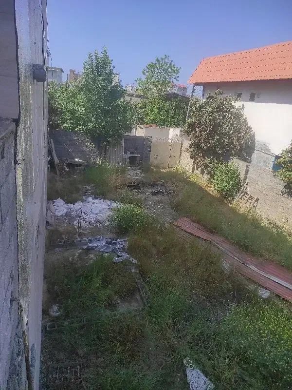 زمین مسکونی
