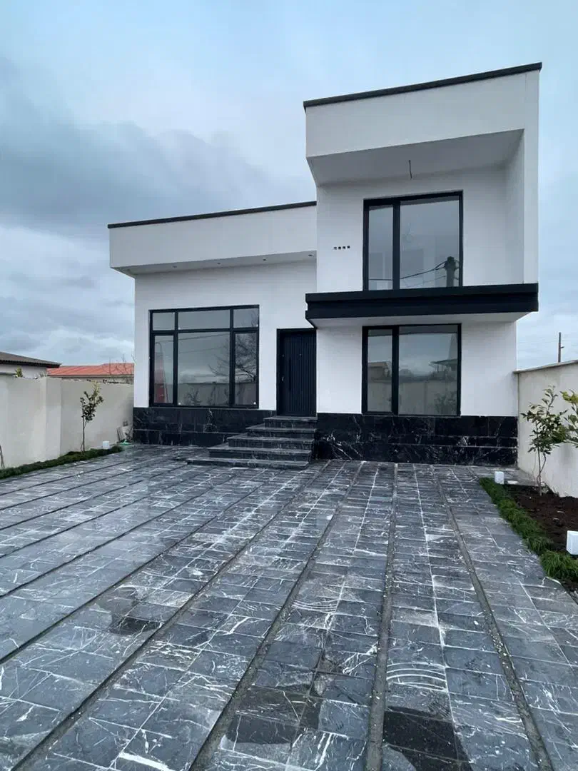 فروش یک قطعه زمین ویلای چهار دیواری شده