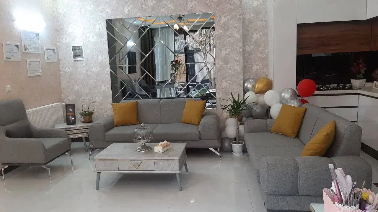 اجاره صندلی ناخن و مژه