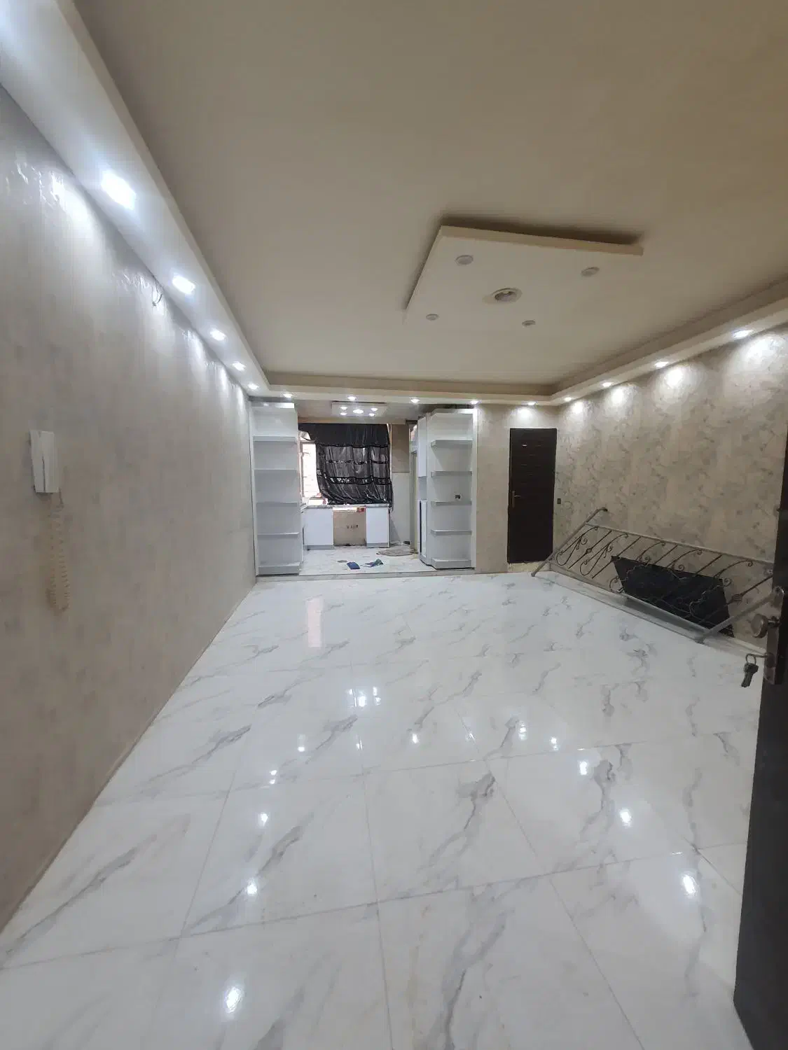 آپارتمان  ۷۰ متری شیک و تمیز