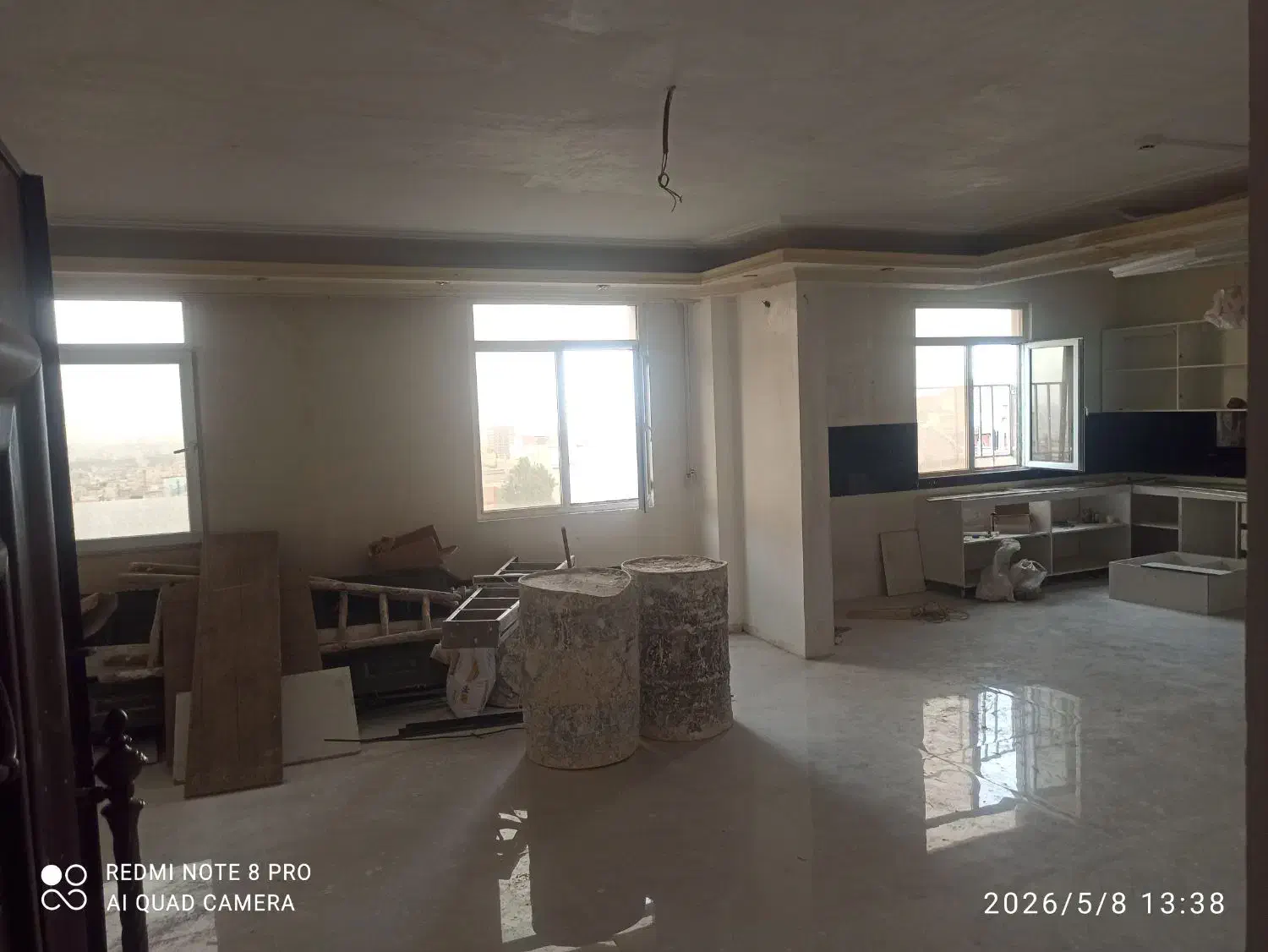 ۱۳۵ متری،سه خواب،سند دار سرافرازان