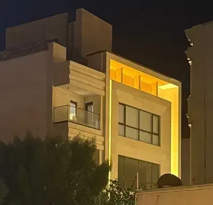 ویلایی کلنگی ۲۰۰ متر حاج نجف