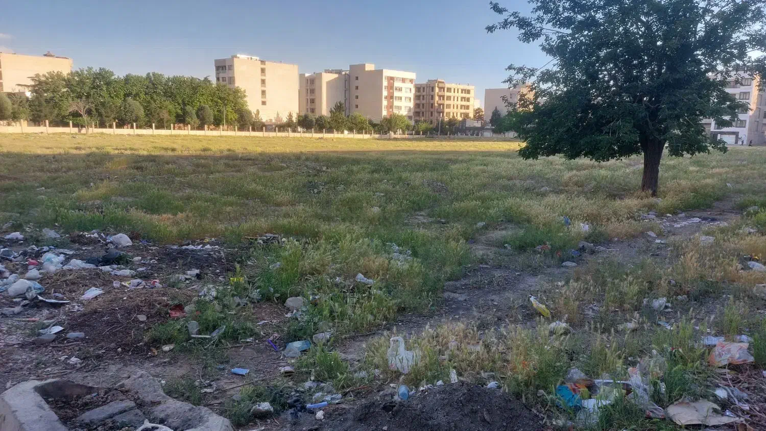 فروش ملک با مجوزات  تجاری مسکونی