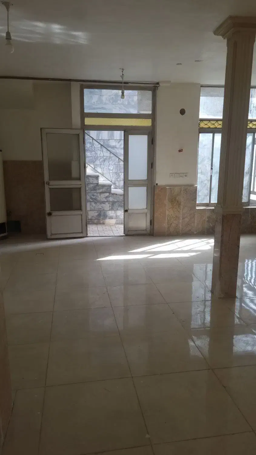 اجاره ویلایی ۲ طبقه دربست هفده‌شهریور