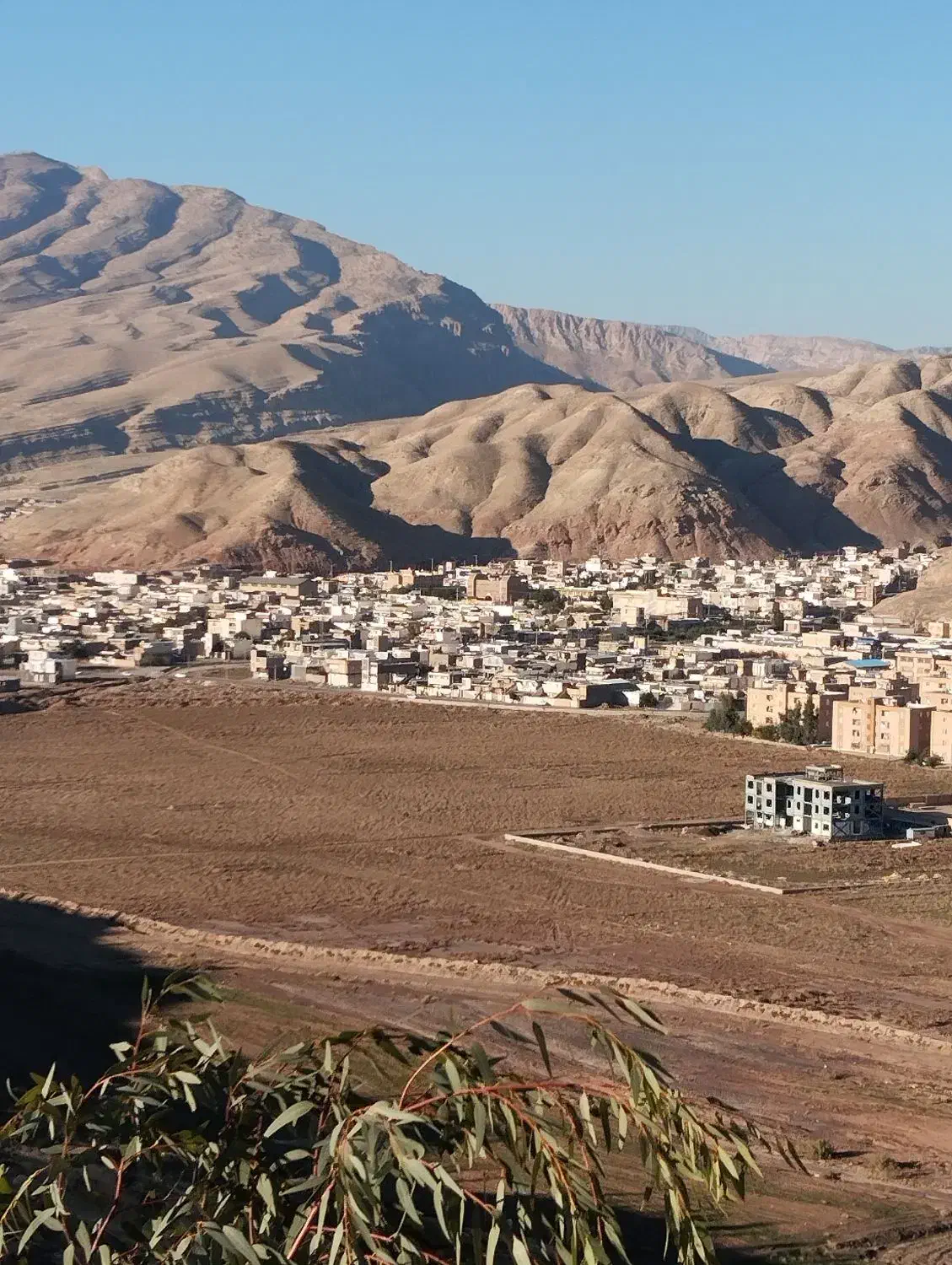 فروش زمین شرق پارک رضوان
