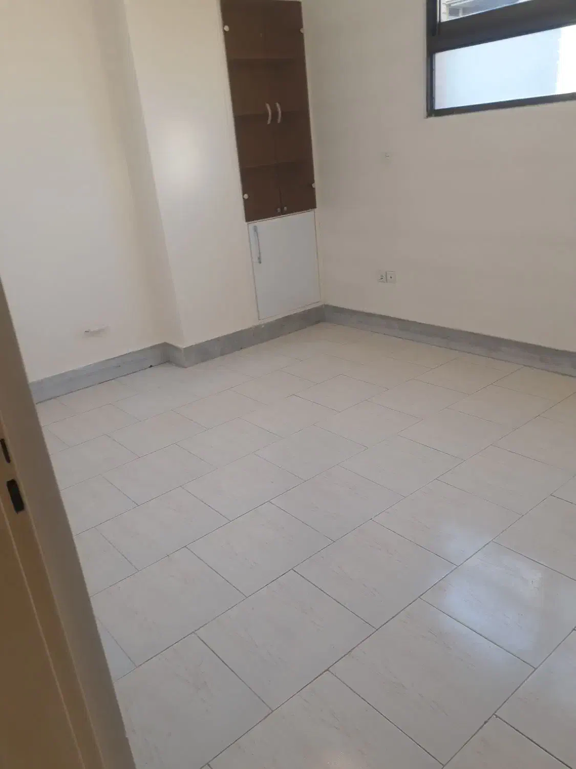 آپارتمان ۱۰۰ متری خیابان ۱۷شهریور