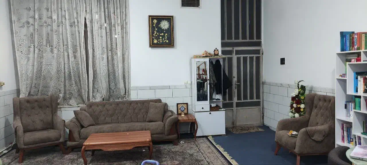 رهن و کرایه خونه ویلایی حیاط دار مستقل