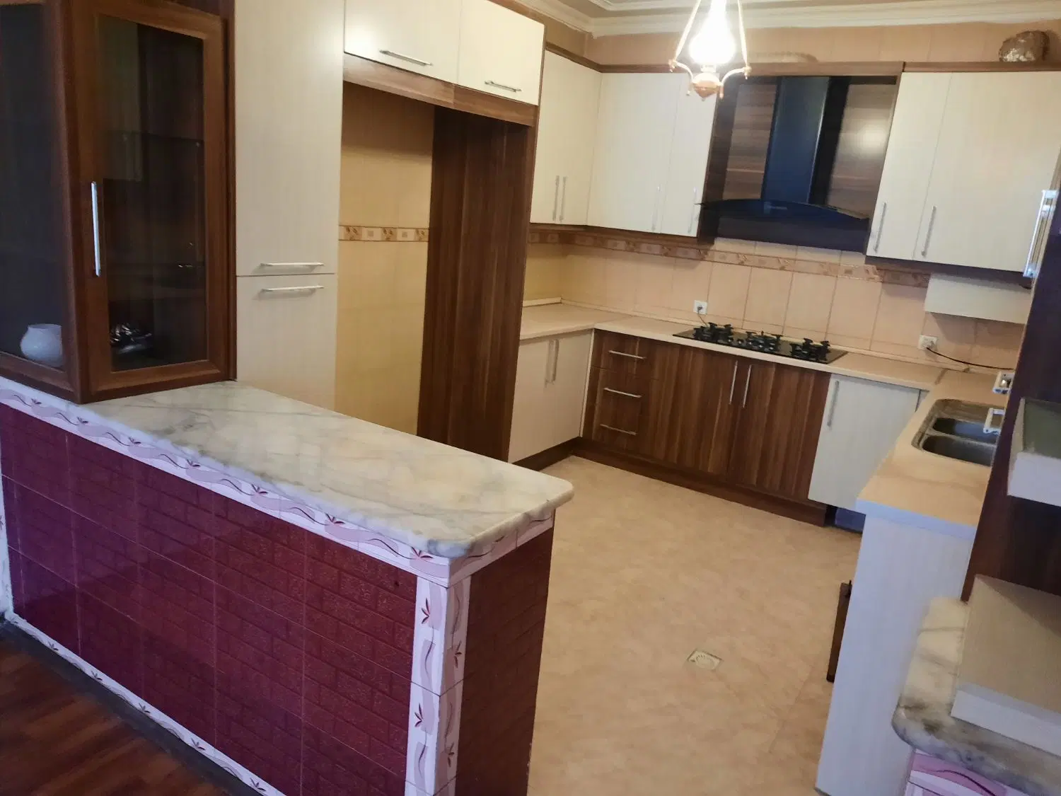 خانه دربستی در سرازیری ولیعصر
