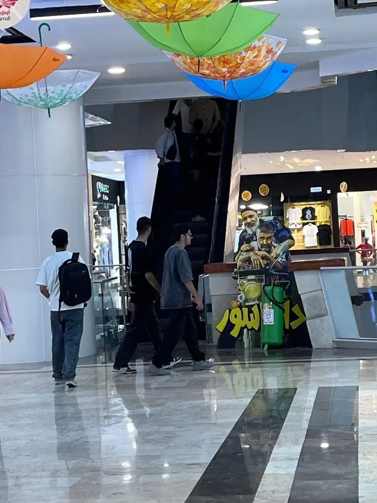 مغازه در قلب نازی آباد لوتوس مال