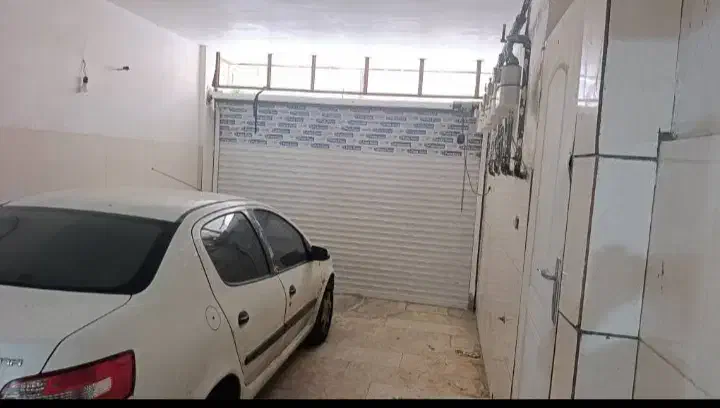 واحد۸۰ متری با پارکینگ درمرتضی گرد