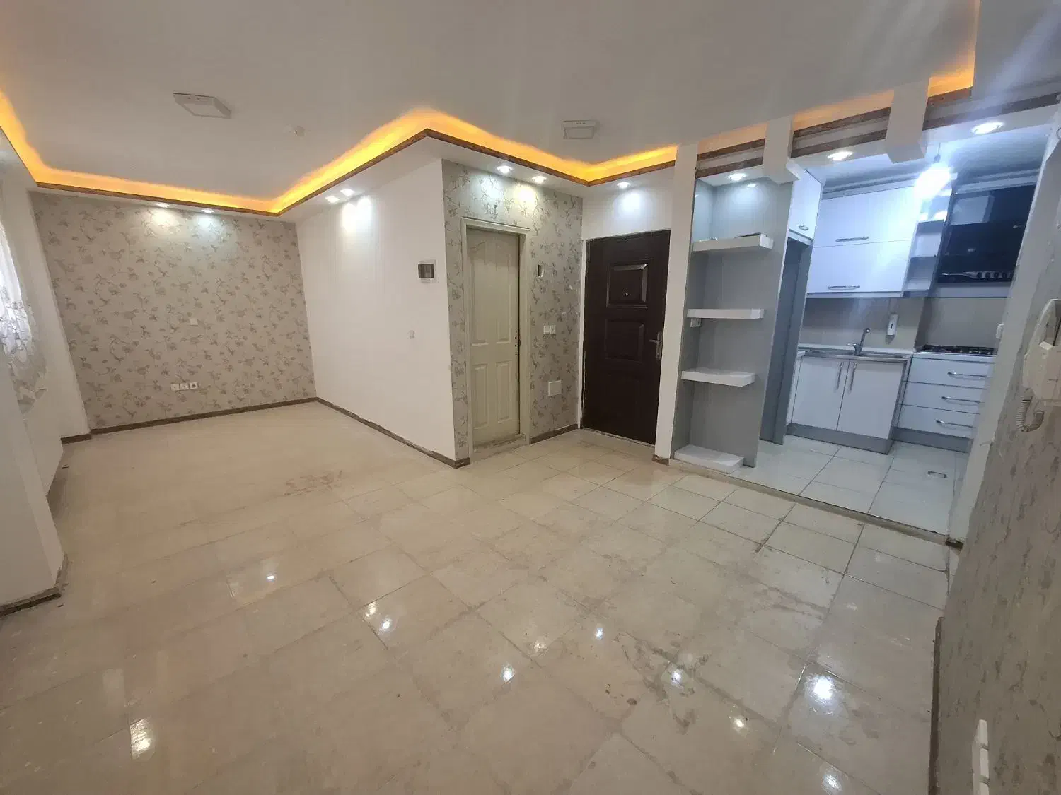 اپارتمان مسکن مهر (فولادشهر)