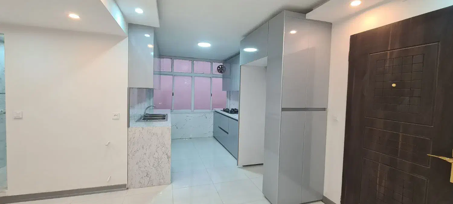 آپارتمان ۸۲ متری شهرک لاله