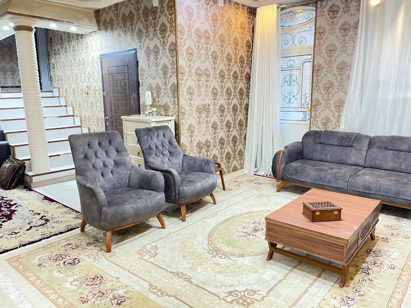 اجاره یک واحد مسکونی