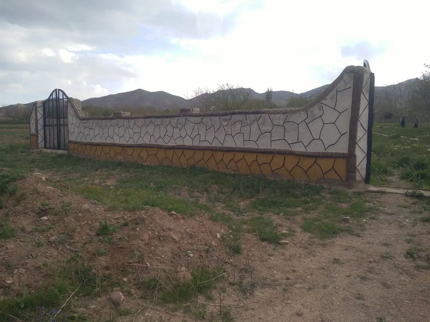 فروش دو قطعه باغ در روستای مزرعه امند
