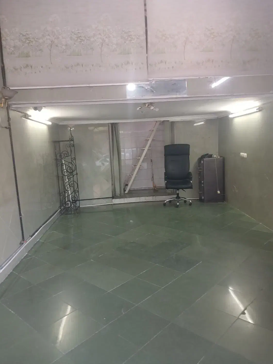 مغازه۳۷مترشمالی