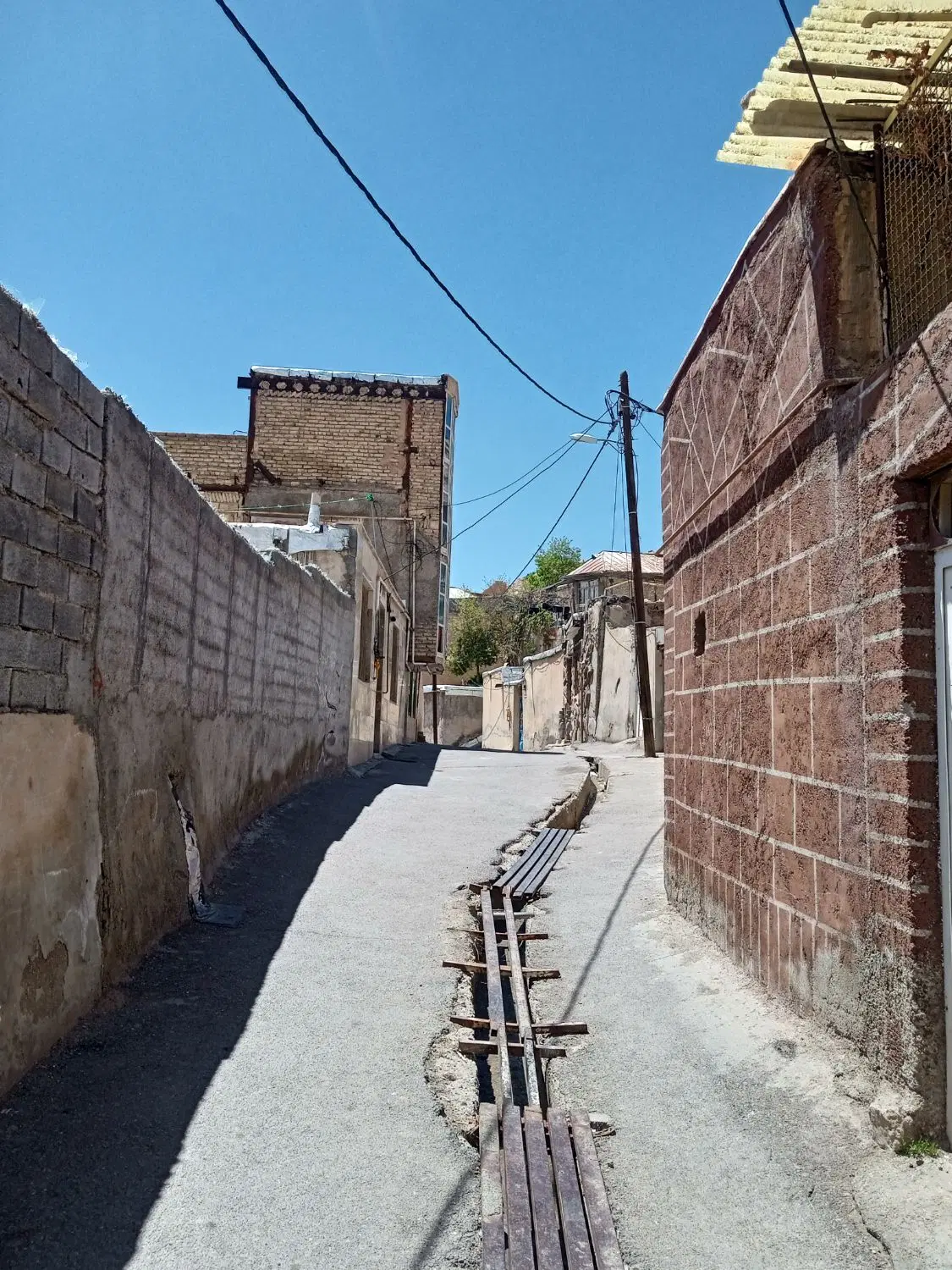آپارتمان 3طبقه یکجا فروش