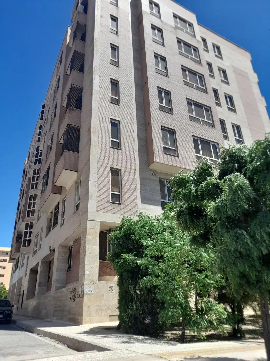 ۷۶ متری ۴ شمال در پروژه خاص