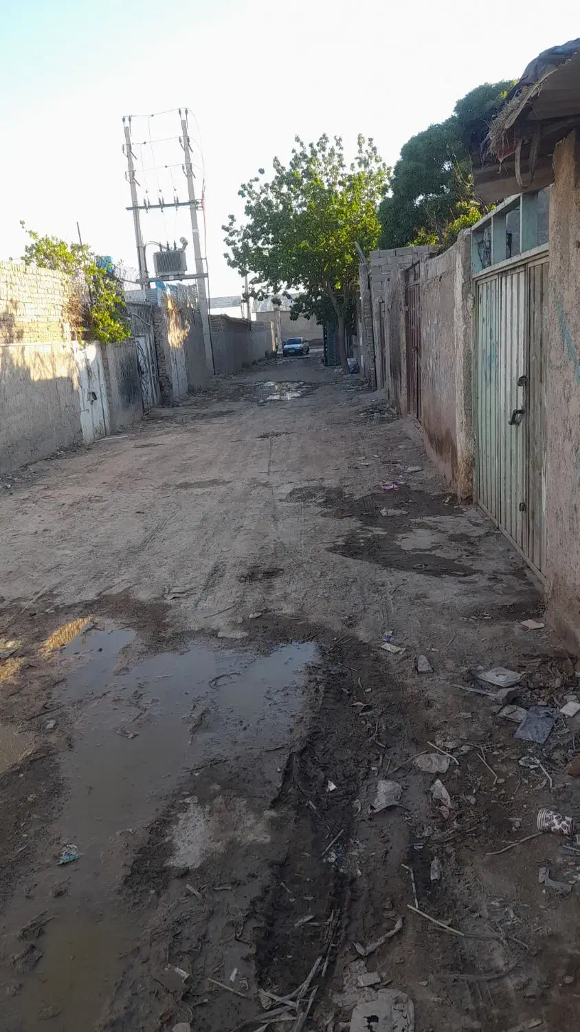 زمین چهاردیواری