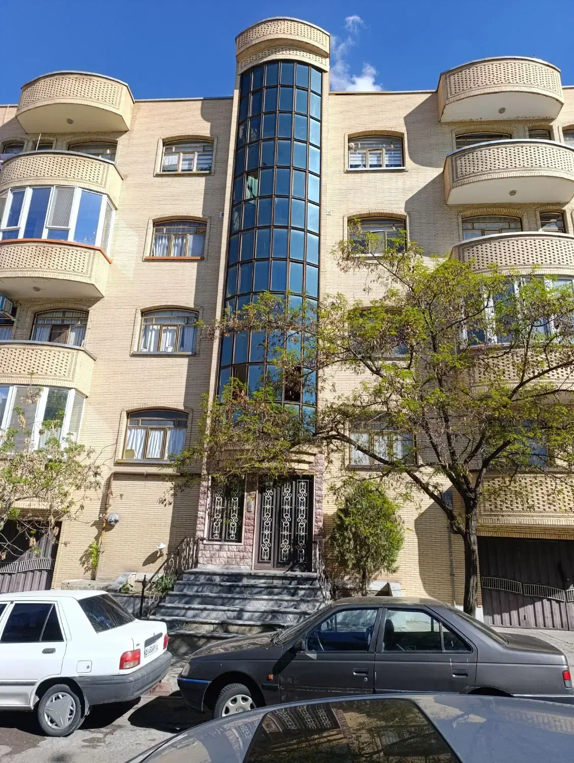 فروش آپارتمان در تجلایی