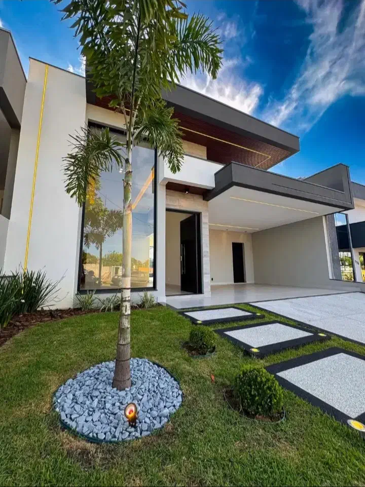 اجاره چند بار مغازه و گاراژ به متراژ ۸۰۰ متر