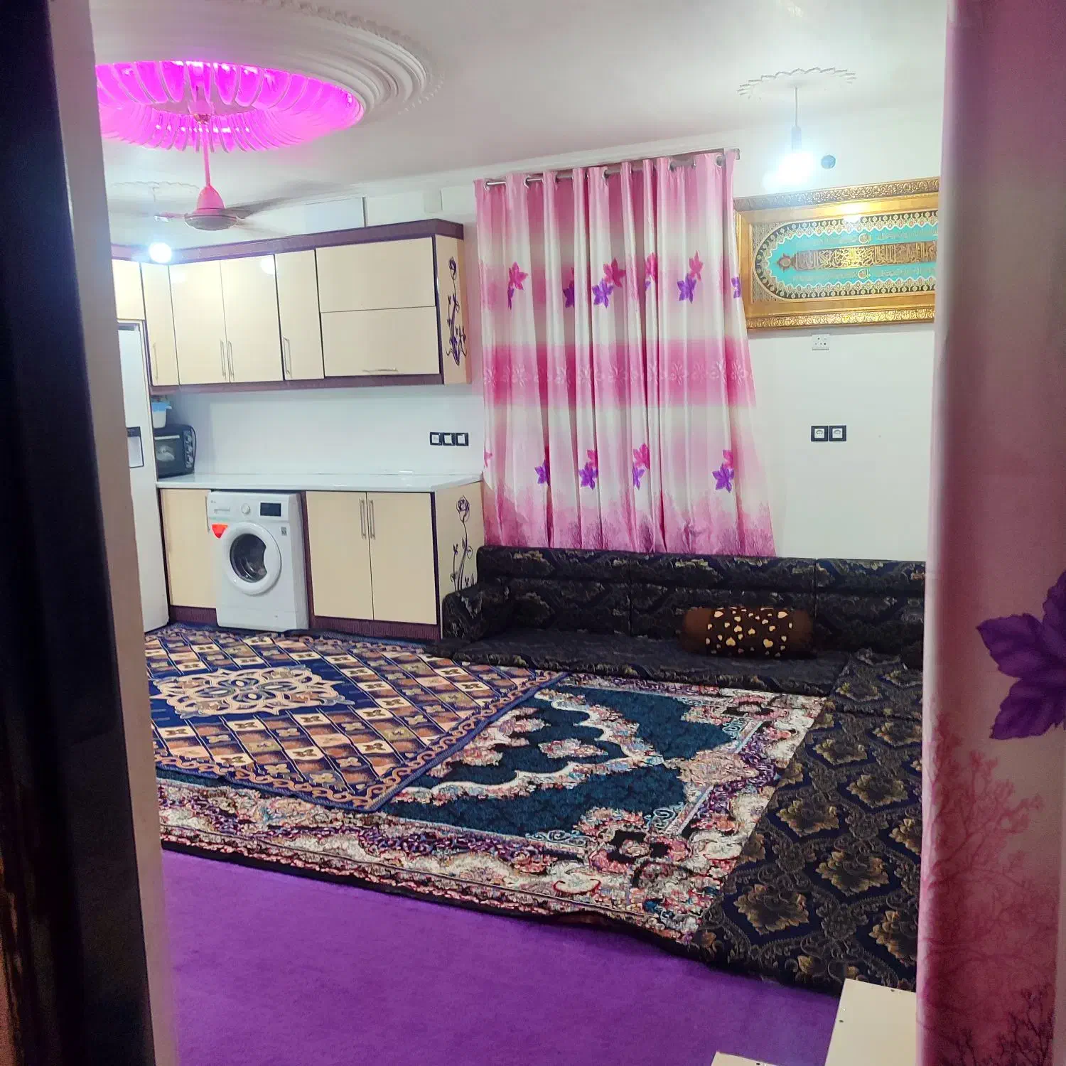 فروش خانه دوطبقه با ۴ عدد مغازه