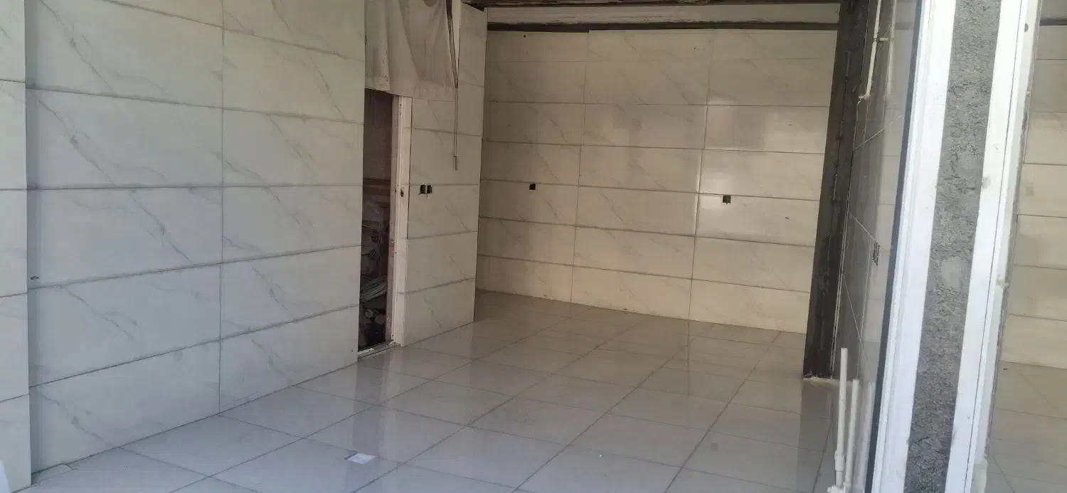 مغازه فروشی