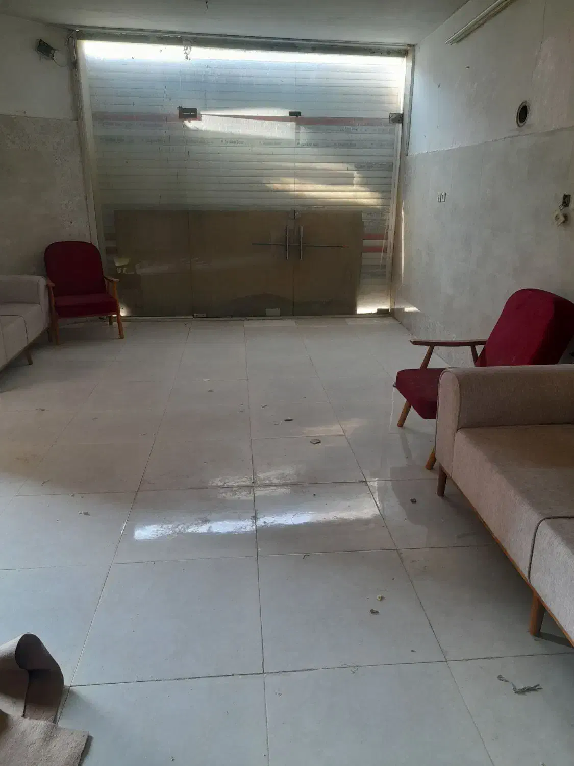 مغازه ۴۰ متری بدون تجاری