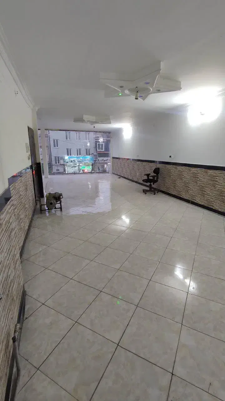 اجاره اداری ۱۲۰ متری خیابان اصلی نسیم شهر