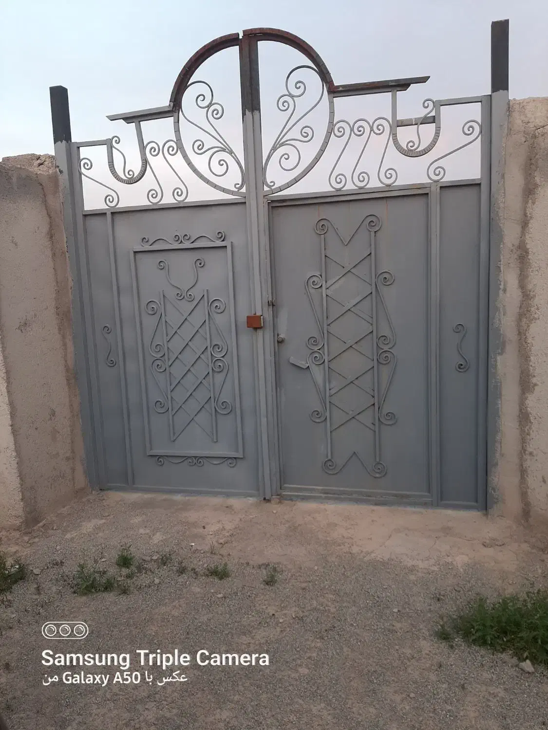 باغچه ۶۰۰متری