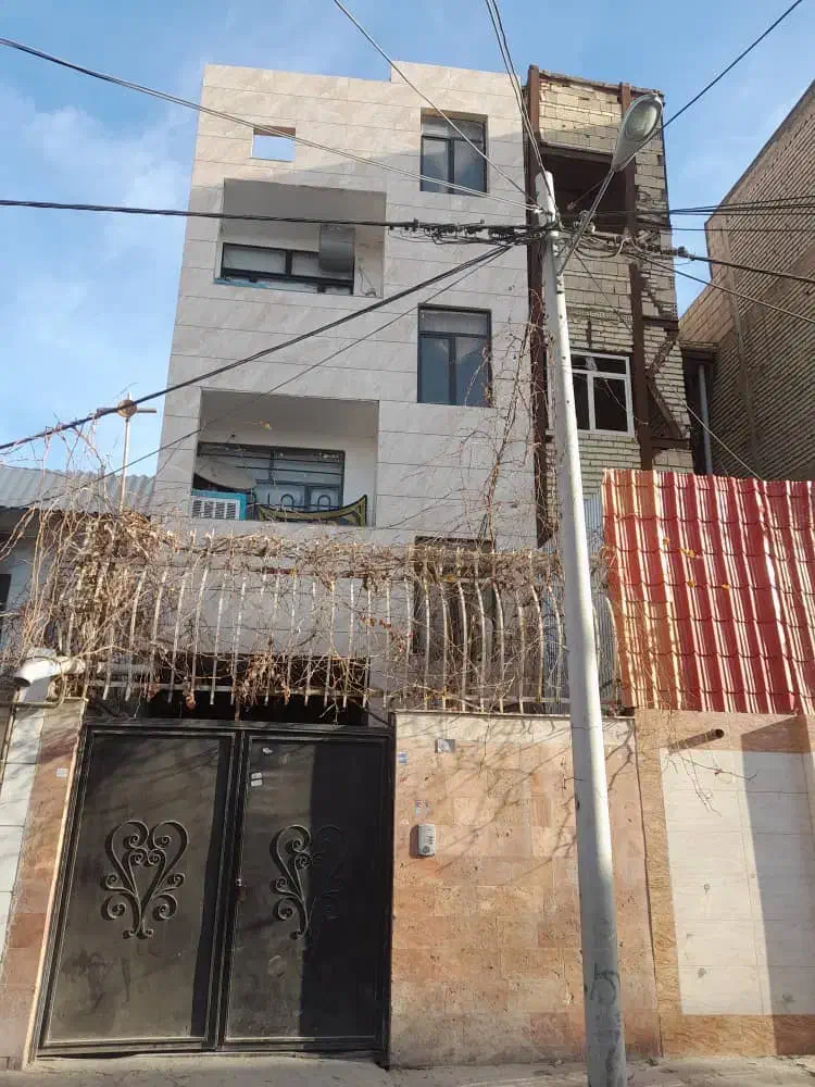 اپارتمان طبقه همکف و اول