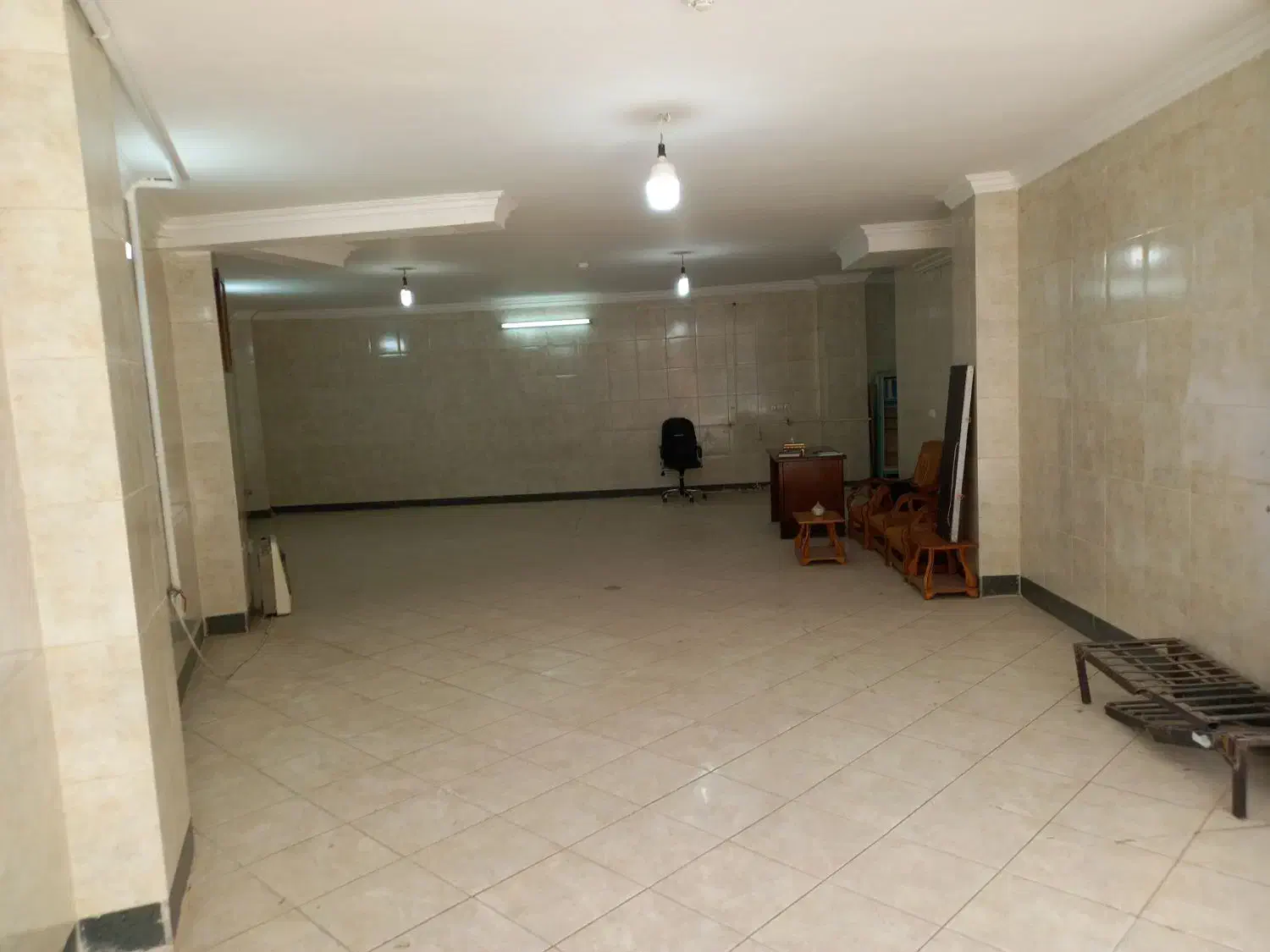 ۹۱ متر تجاری بر کاوه