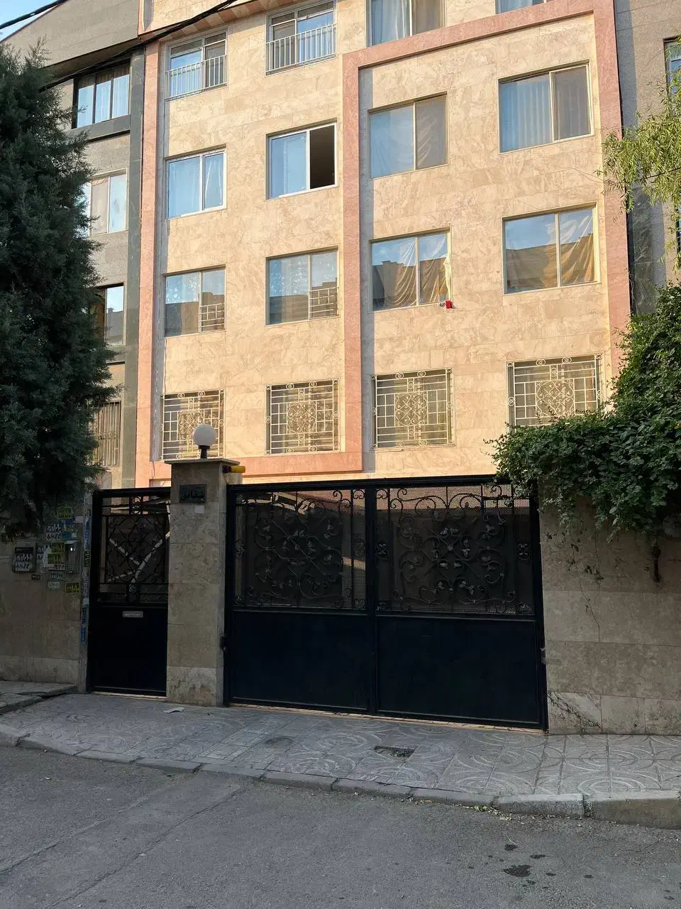 آپارتمان ۱۰۰ متری میلاد ها