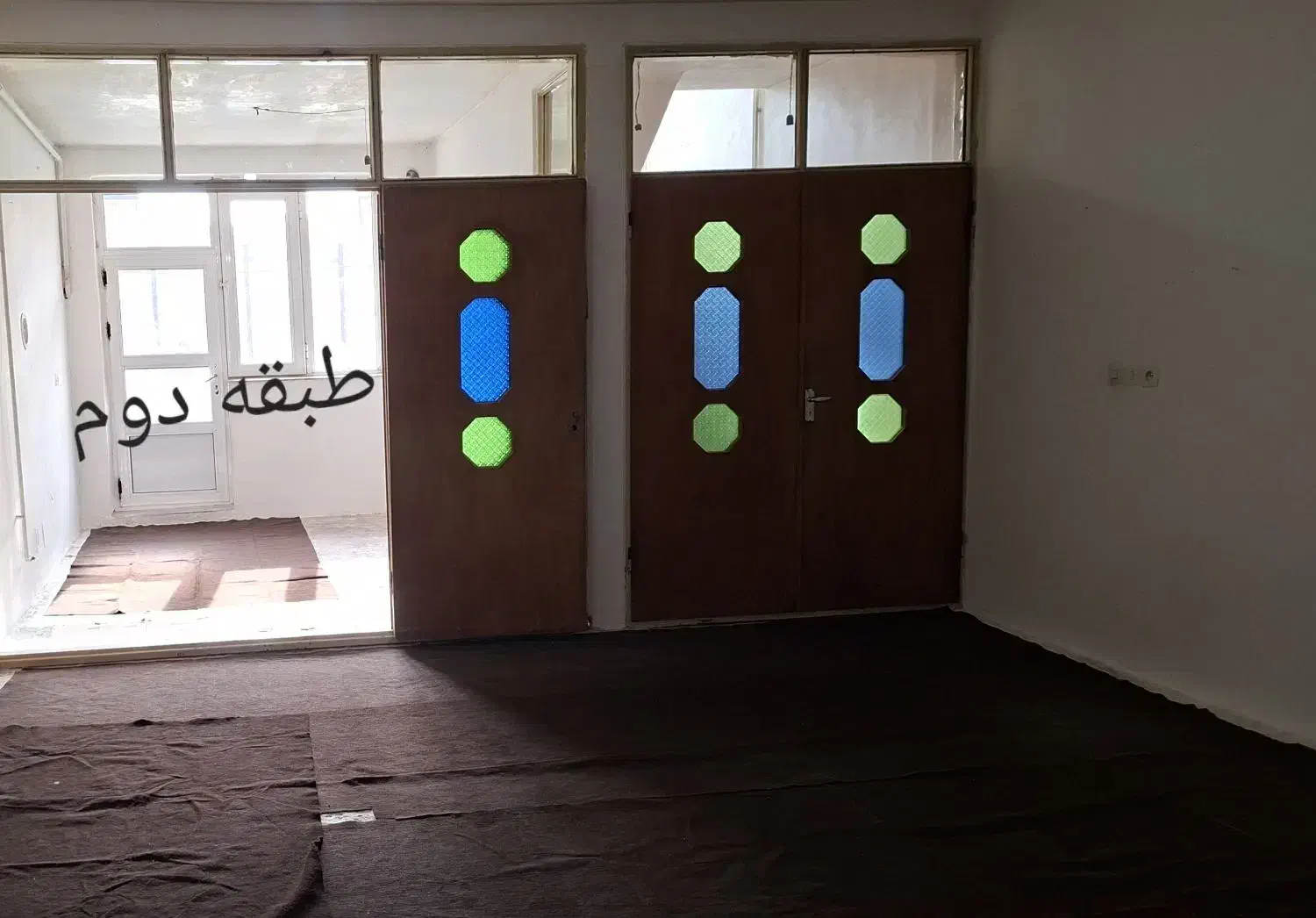 خانه حیاط دار دوطبقه