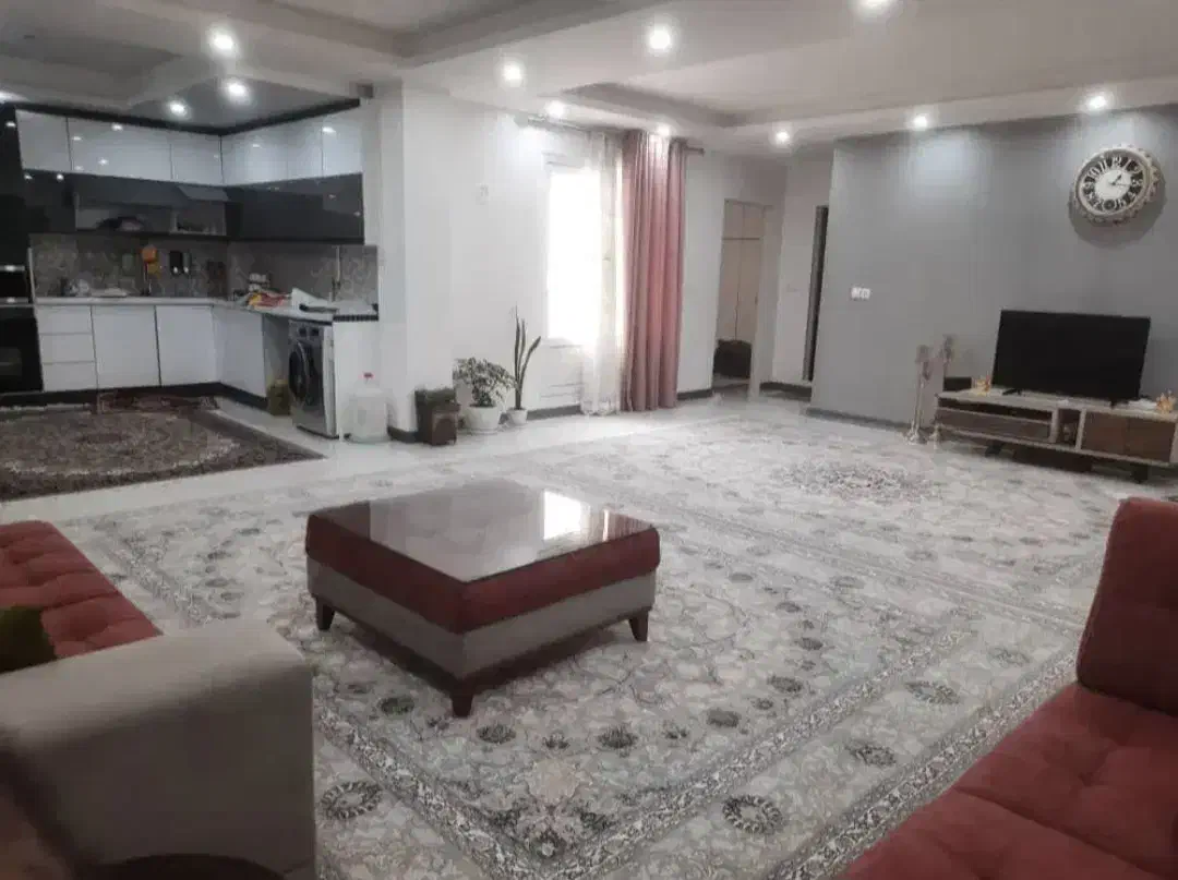 همخانه خ با حقوق