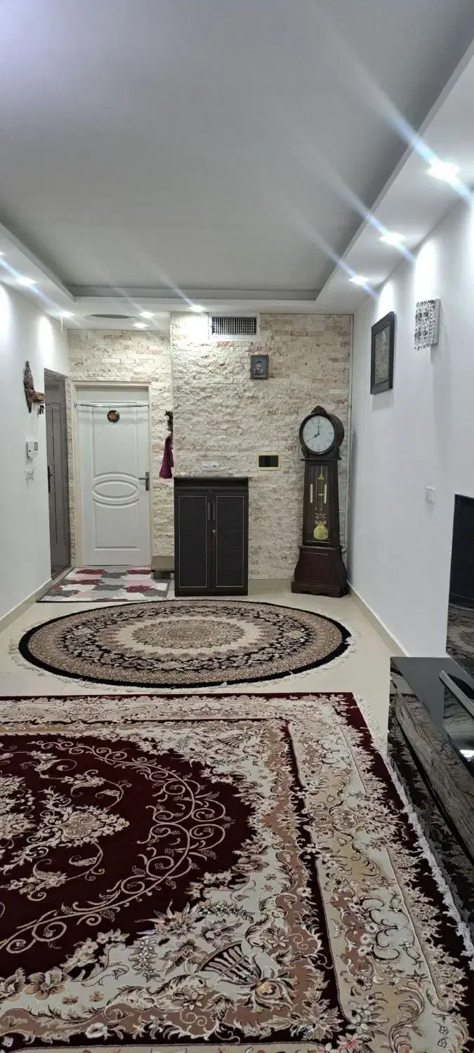 آپارتمان 75 متری یک خوابه طبقه دوم