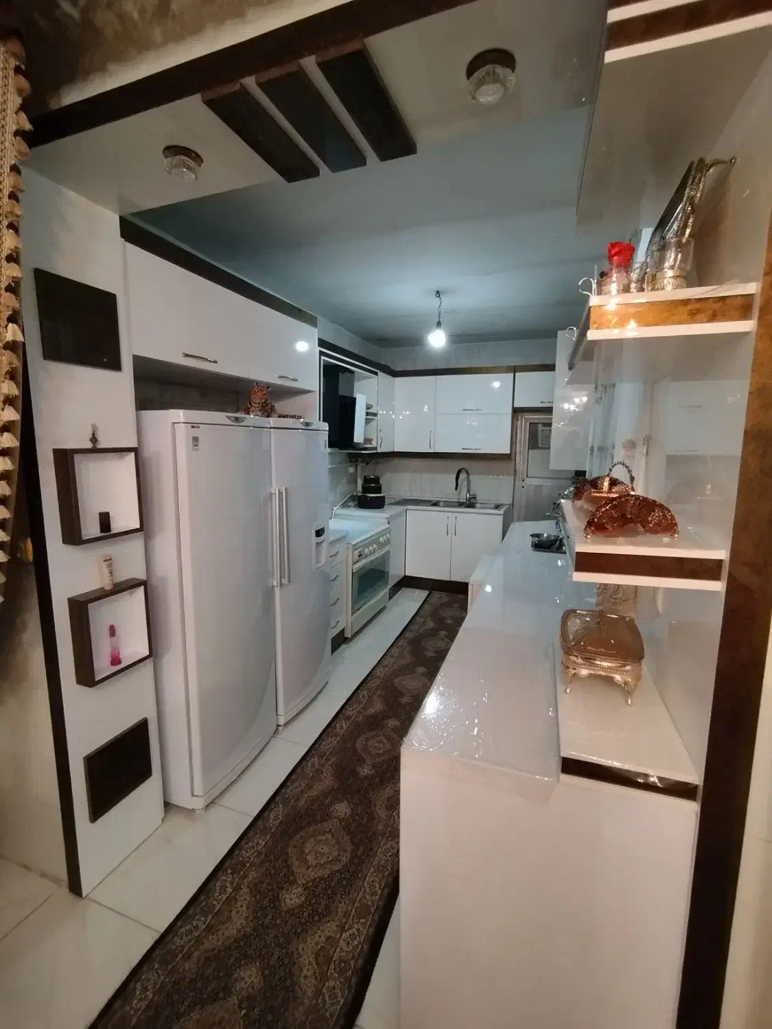 خانه دو طبقه در چهاراه عباسی
