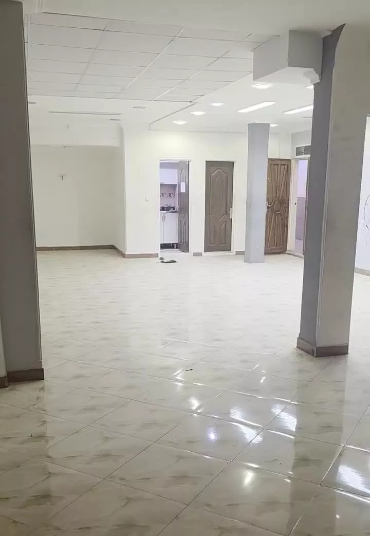 ۸۴متر،فلت،موقعیت اداری کاج حتی ۳ سال