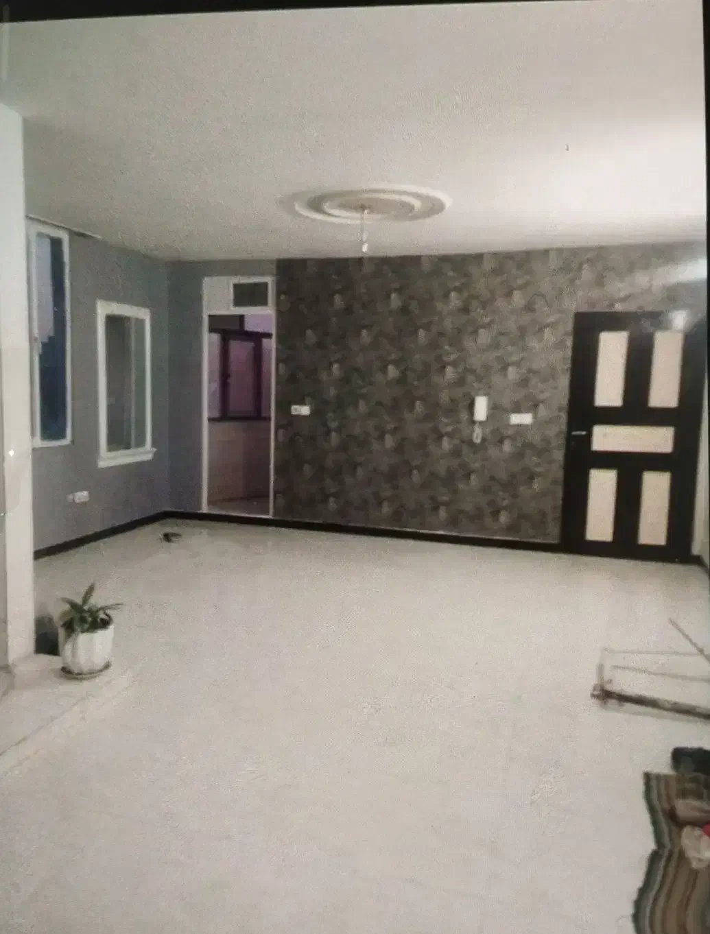 آپارتمان ۹۳ متر تک واحدی