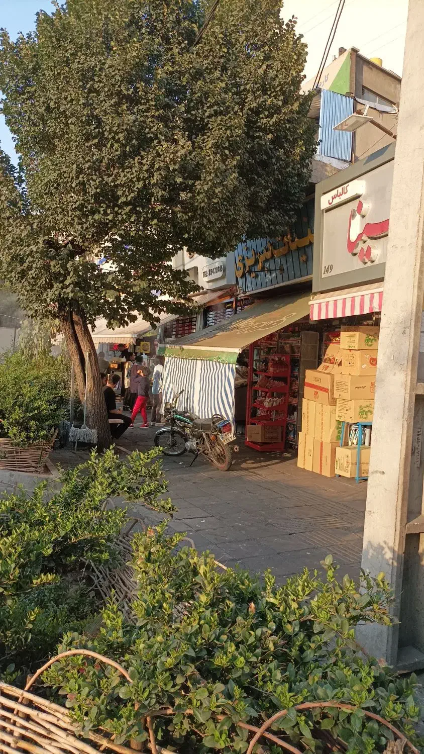 مغازه فروش ۲۳ متری