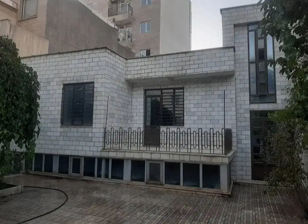 خانه ویلایی ۱_۵طبقه بردوم هنرستان