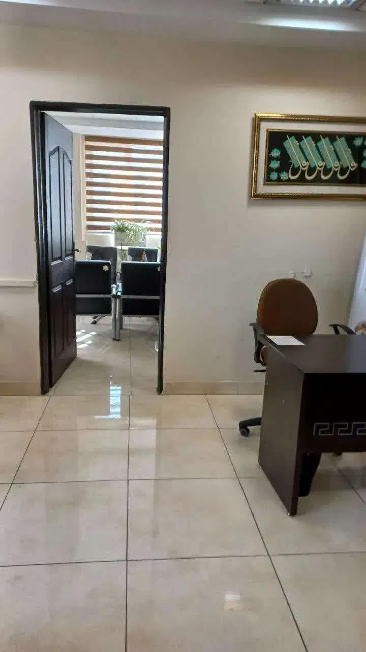 اداری،شرکت،مطب،وکالت(نبش میدان امام