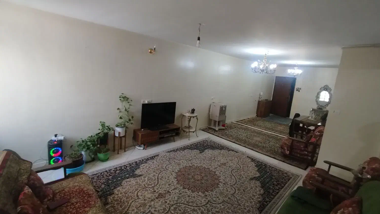 ۱۱۰متری روبه نما با پارکینگ _ گلشهر
