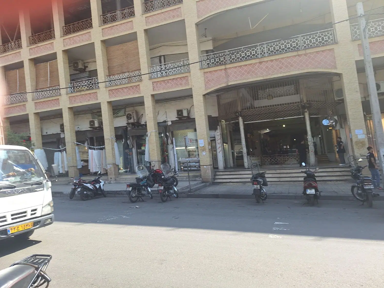 فروش مغازه ۲۰ متری در بورس پارچه وپرده مولوی(روحی)