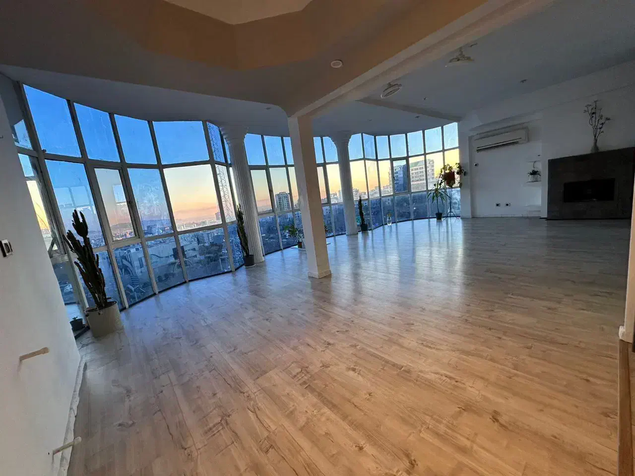 ۷۶متر_اداری_فرشته