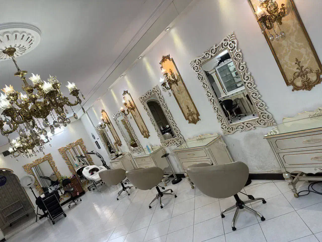 اجاره اتاق ولاین درسالن زیبایی