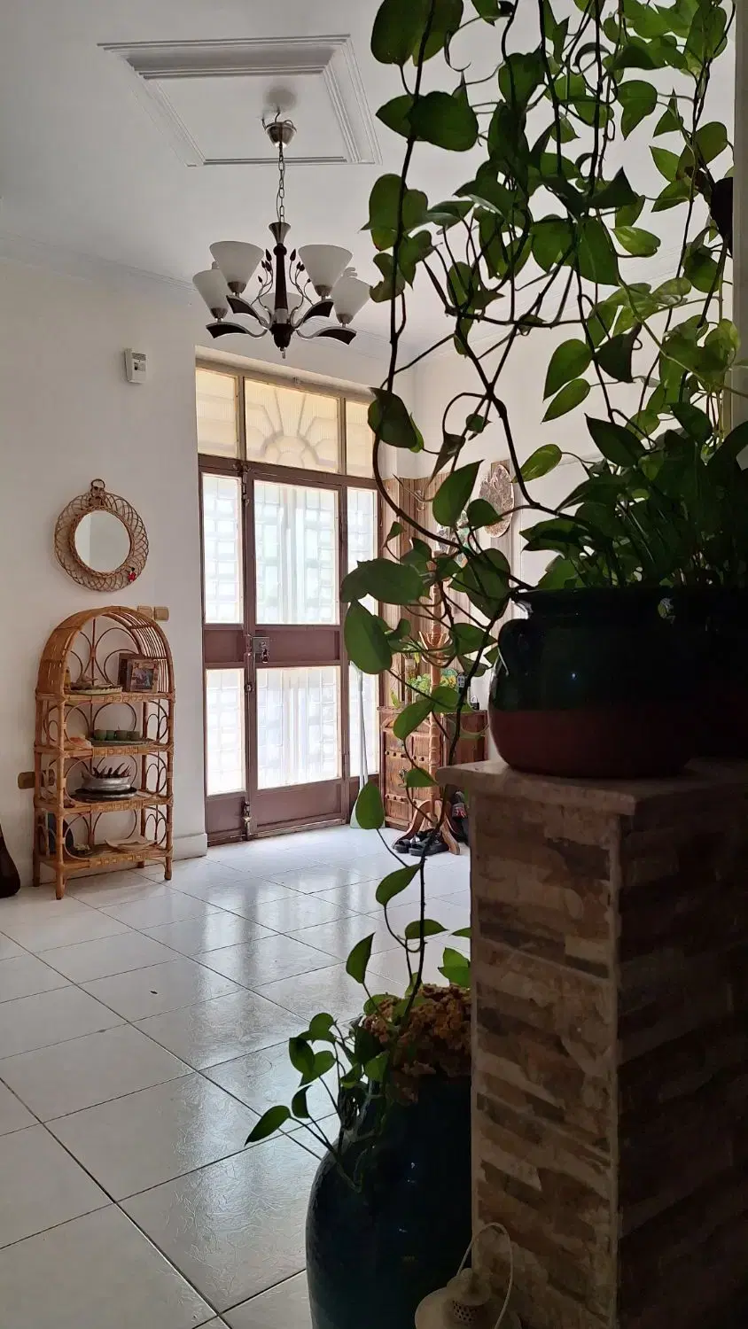 اجاره اتاق به همکار هنرمند